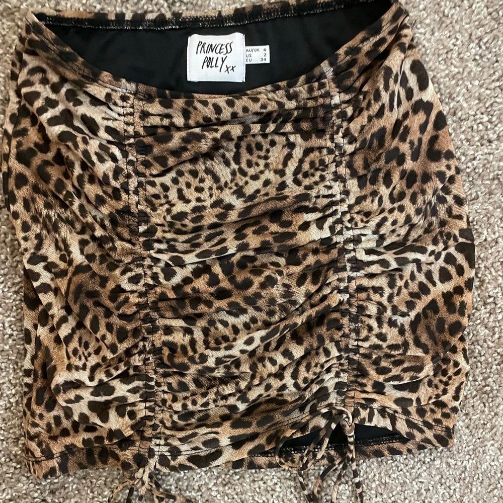 Leopard mini skirt